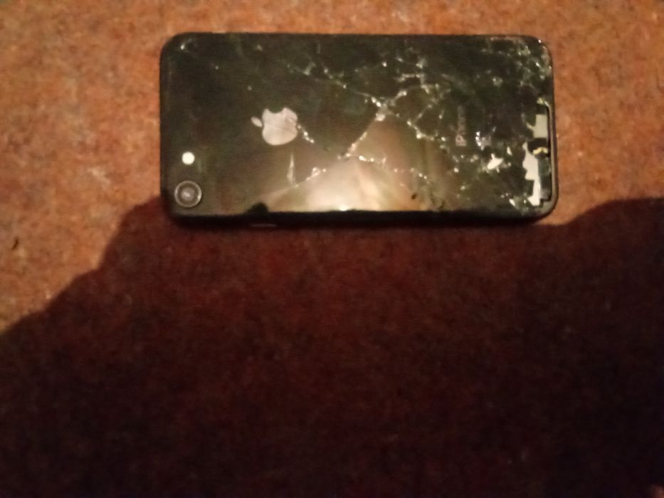 iPhone 8 продам!