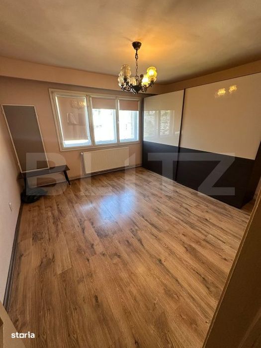 Apartament 4 camere, decomandat, etaj intermediar, parcare, Manastur — fotografia 1