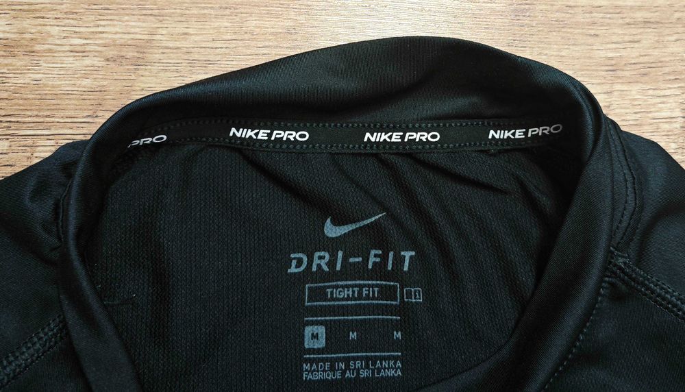 NIKE Pro Оригинална мъжка фланелка за бягане / фитнес / размер М