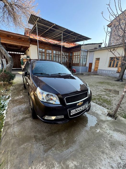 Srochna Nexia 3 sotiladi 4 pozitsiya full Avtomat