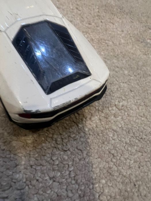 Продам игрушечную Ламборгини