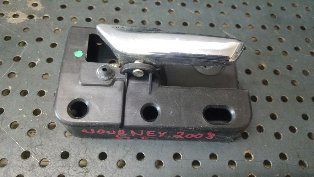 Maner interior usa stanga fata dodge journey