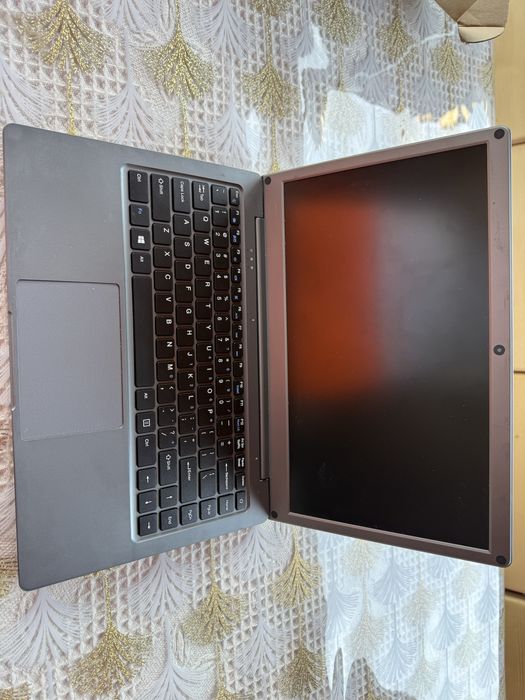 Laptop Jumper tech