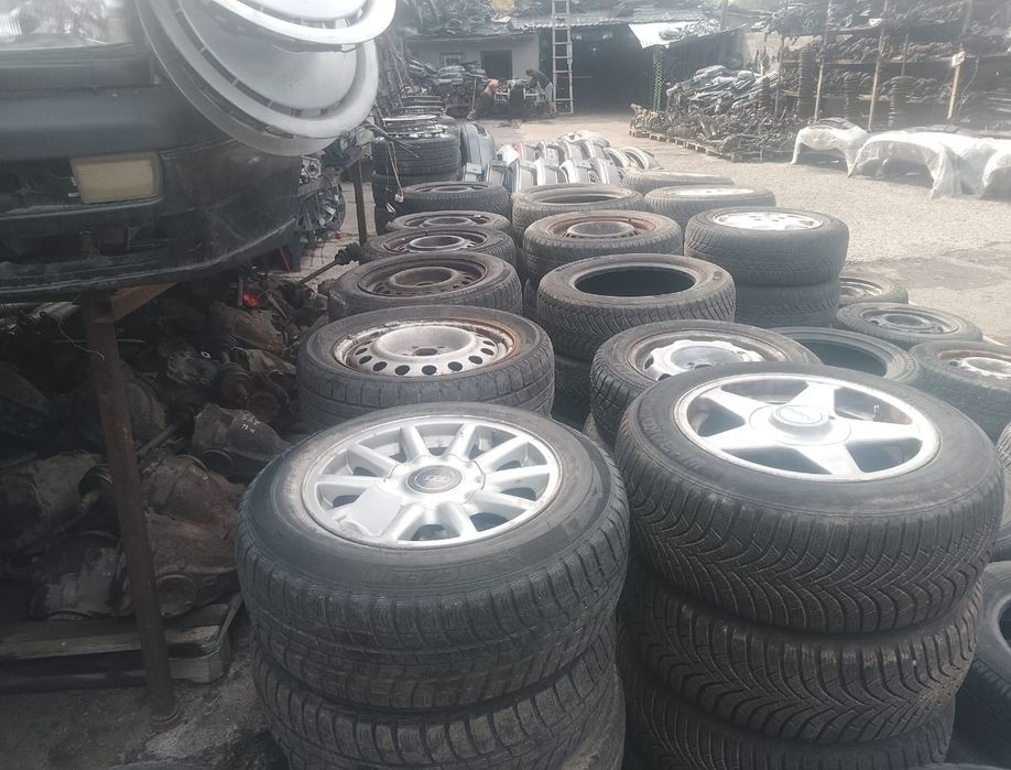 Ауди С4 Ауди А6 Б4