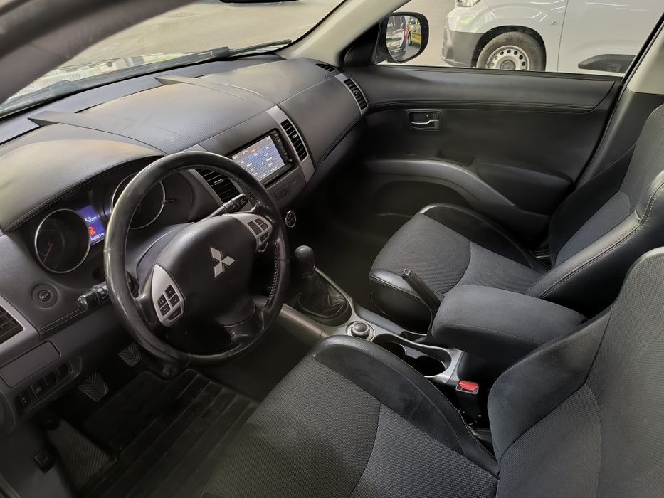 Mitsubishi outlander 2010 face