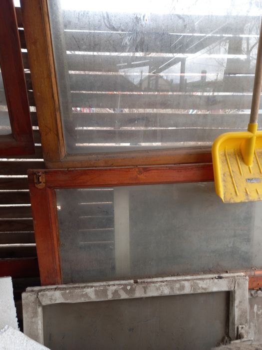 Продам деревянные рамы.