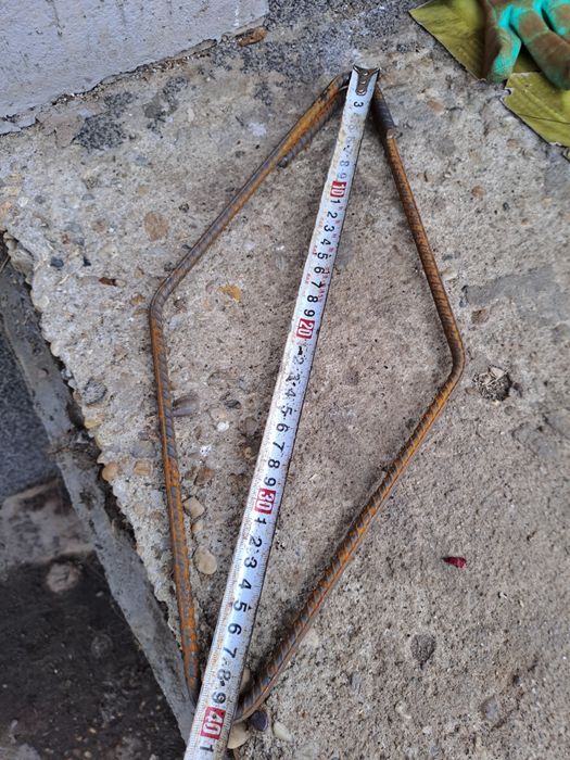 Producem si comercializam toata gama de ETRIERI din fier beton pentru