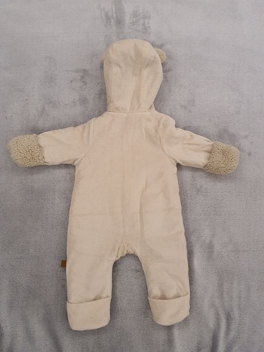Salopeta ursulet cu manusi si botosi, bebe 3-6 lun