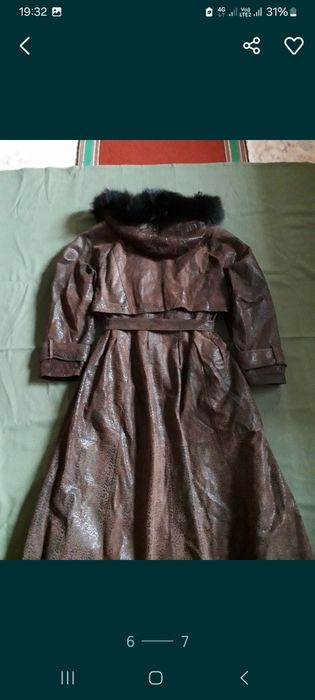 Пальто женское Кожаное  50 р.