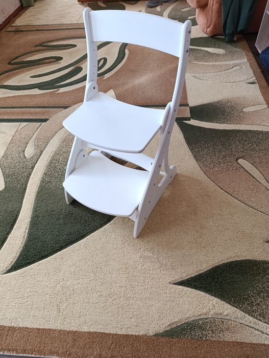 Продам детский растущий стул