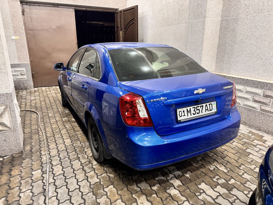 Lasetti 2015 aftamat srochna sotiladi