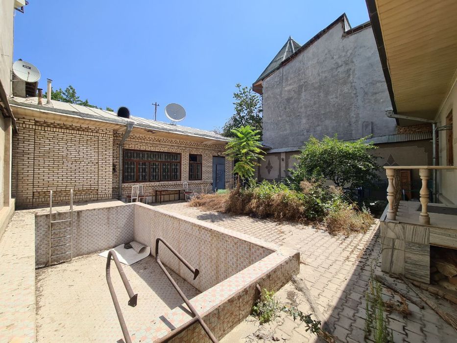 Продаётся земельный участок гостиница России