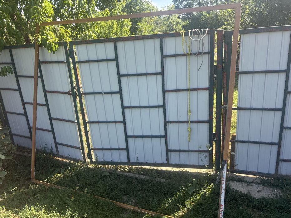 Usa glisanta aluminiu (nu termopan)