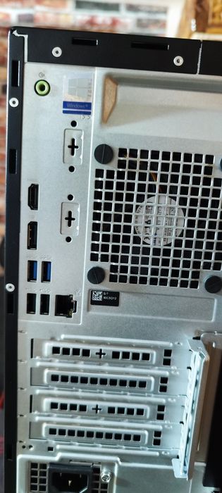 Unitate PC Bussines Dell OptiPlex i5 -8400, 8gb ram, geforce GT710 1Gb