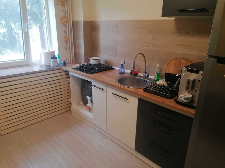 Proprietar vând apartament 3 camere in Qc