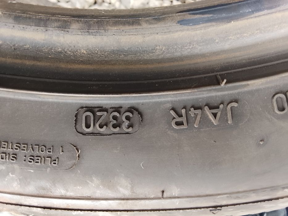 235 45 18. Dunlop. An 2020