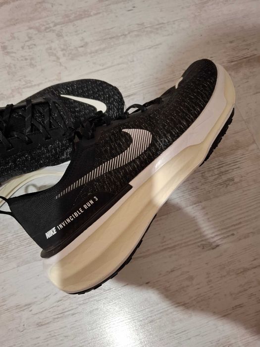 МаратониNike ZOOMX