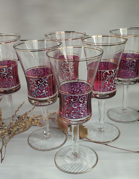 Кристални чаши за вино