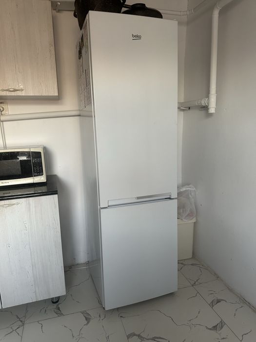 Холодильник сатылады