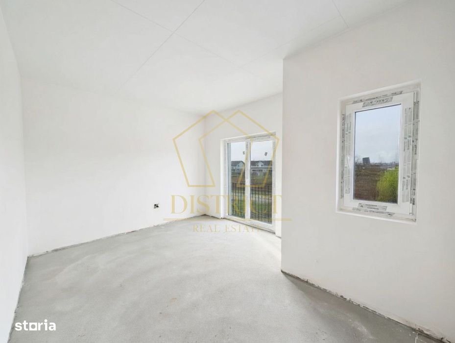 Duplex superb cu 4 camere, despărțit prin camera tehnica | Mosnita Vec