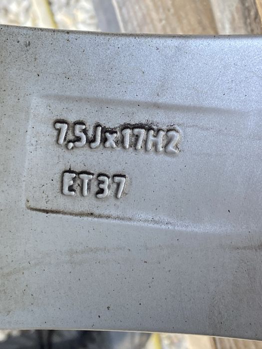 17 цола 5 х 112 мм Ауди , Audi Q 5 , A 6 , Q 3 , A 4  , A 3