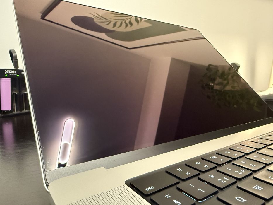 MacBook Pro 16 M2 Pro ca nou 512GB SSD 100% baterie