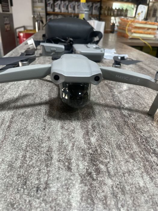 Дрон DJI MAVIC air 2