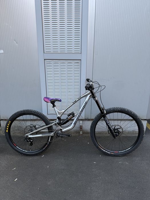 Nukeproof Dissent 297 Mulet 2023 custom