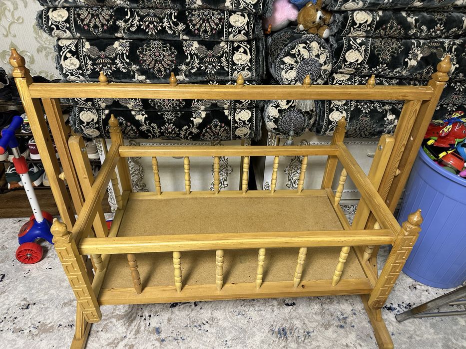 Sotiladi belanchak taxtadan yasalgan