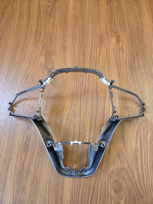 Ornament volan Vw Golf 8