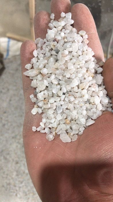 Кварцевый песок для аквариума .