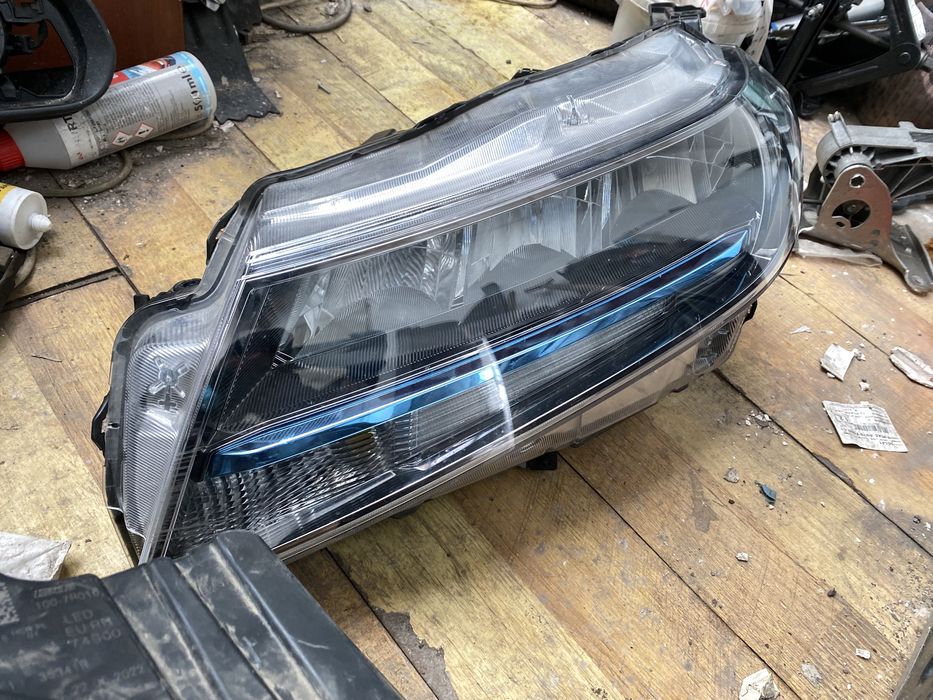 Far Suzuki Vitara facelift 2022 - 2024 faruri stanga dreapta led