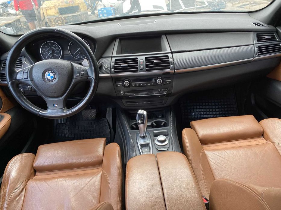 Dezmembrez bmw x5 e70 4.8i N62B48/bara e70/capota e70/far e70/interior
