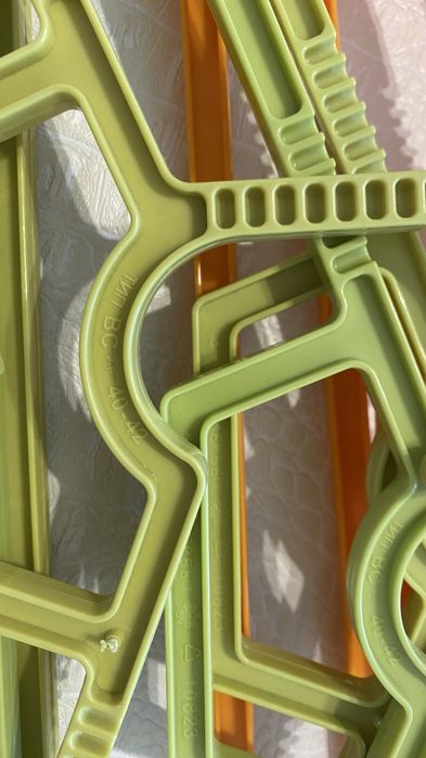 Плечики 9 шт в отл сост