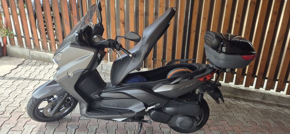 Scutere Yamaha X-MAX 250 ABS