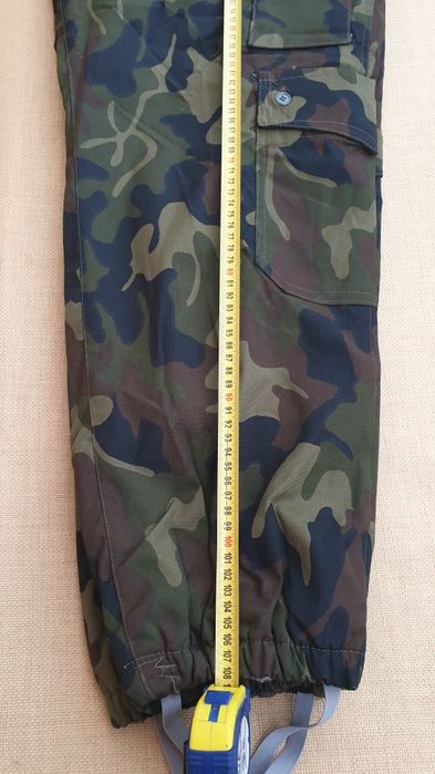 Pantalon camuflaj iarnă