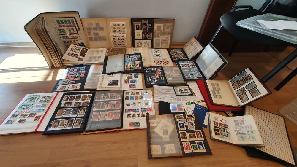 Colectie de timbre impresionanta
