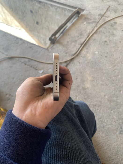 Iphone 15 pro 256 gb 2 sim kartali yomkst 80%telefon idyal holatda