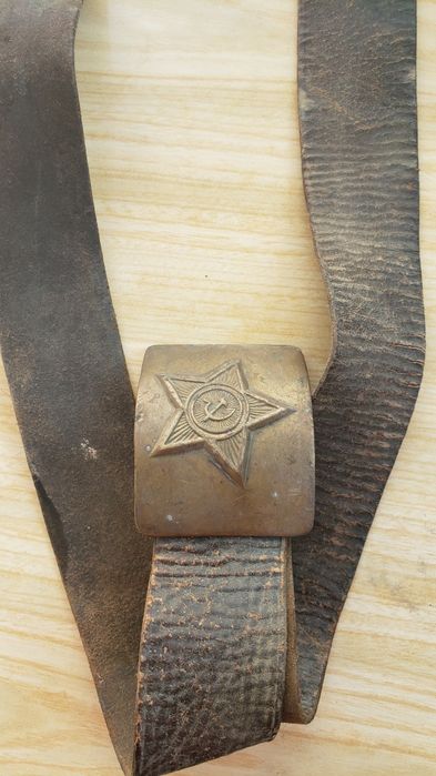 Армейский кожаный ремень с советской пряжкой СССР