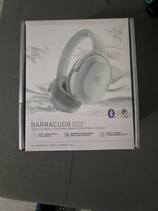 Casti Razer  Barracuda X  Mercury Edition