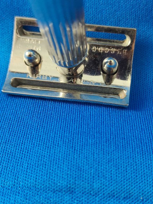 Kirby Beard & Co – aparat de ras vintage “open comb”