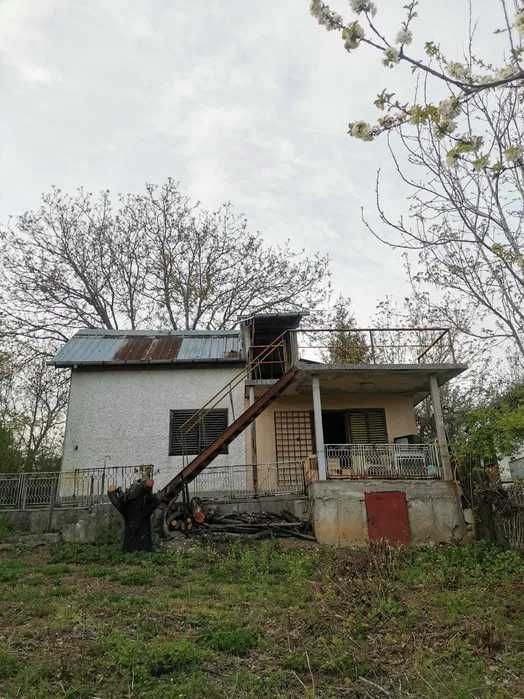 Продава се Къща в Омуртаг - 32 кв.м за 438 €/кв.м - Снимка #2