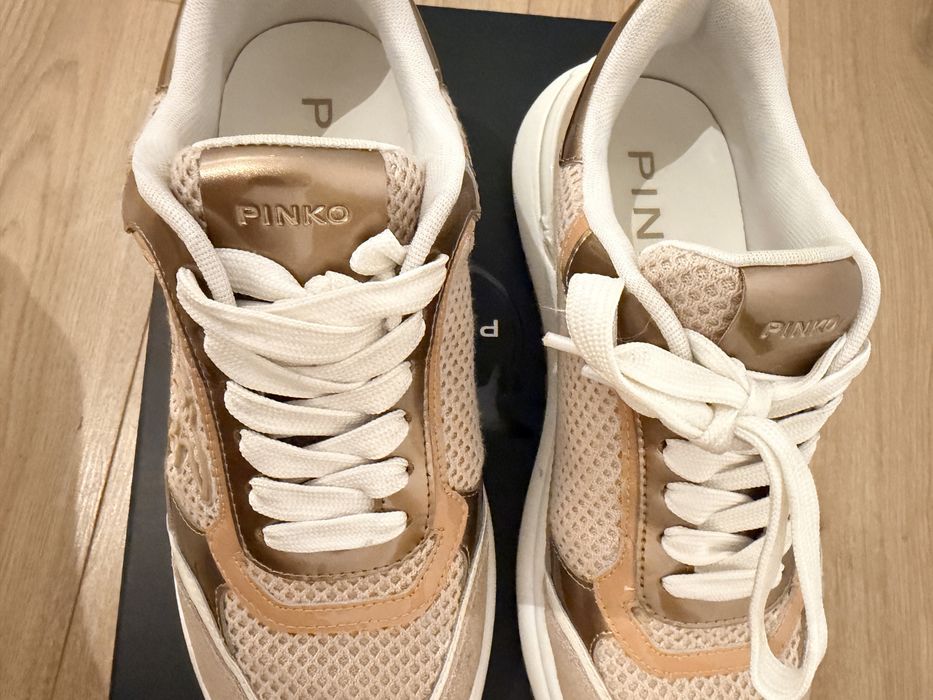 Оригинални сникърси Pinko