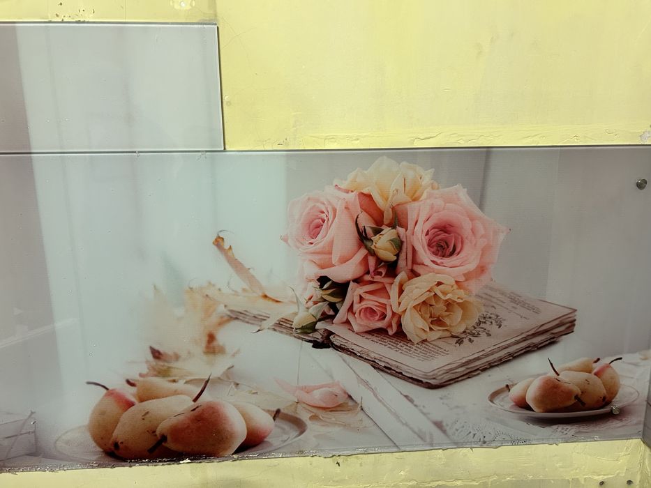 Фартук из стекла для кухни высота 5.2. См длина 2,5  см