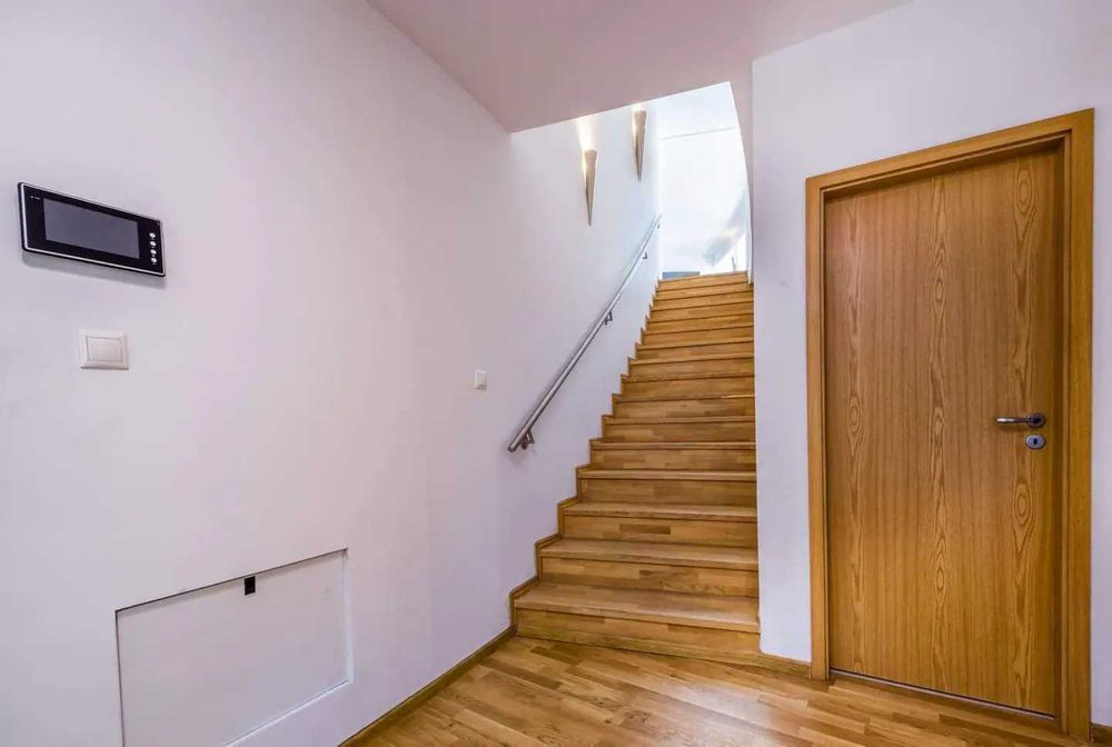 Дава се под наем Мезонет в София, Лозенец - 315 кв.м за 2500 € - Снимка #11