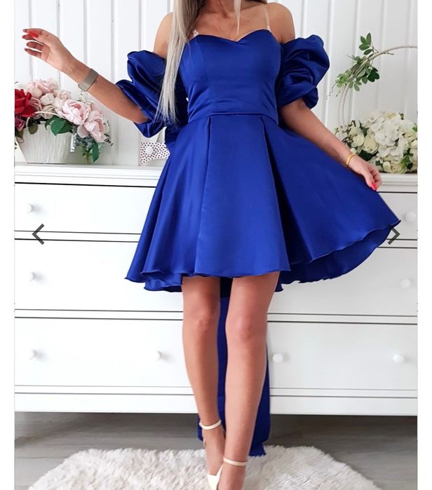 Se vinde rochie , nouă