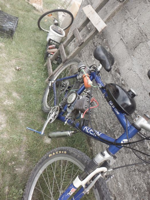 Bicicleta cu motor