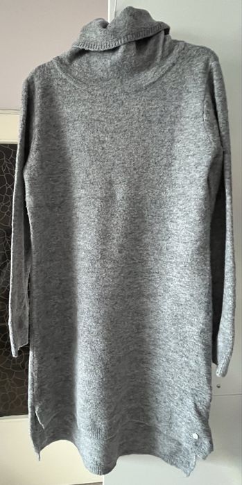 Плетена рокля с поло яка