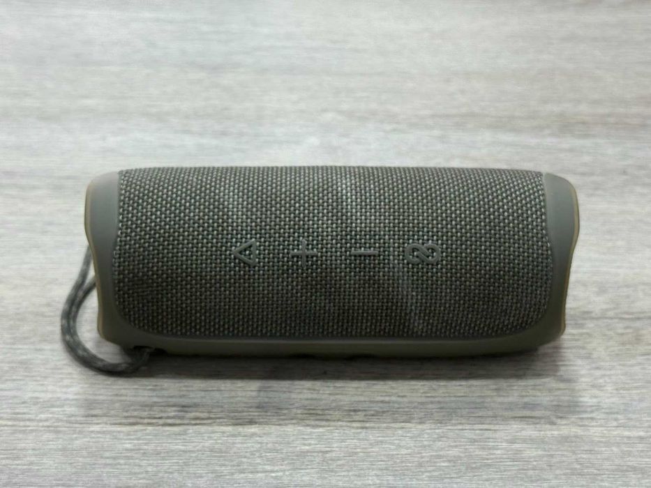 Продава се JBL Flip 5