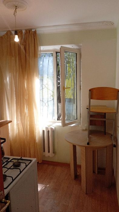 продам 1 ком.кв.в 5мкр дом 19